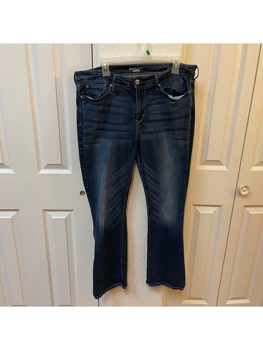 Women's Denizen From Levi's Modern Boot Cut Jeans - 16M